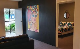 The Black Horse Hotel
